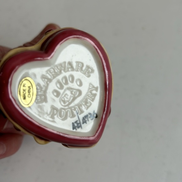 Boyd’s Bears Bearware hinged heart trinket box trinket Love Conquers All Things - Picture 8 of 14
